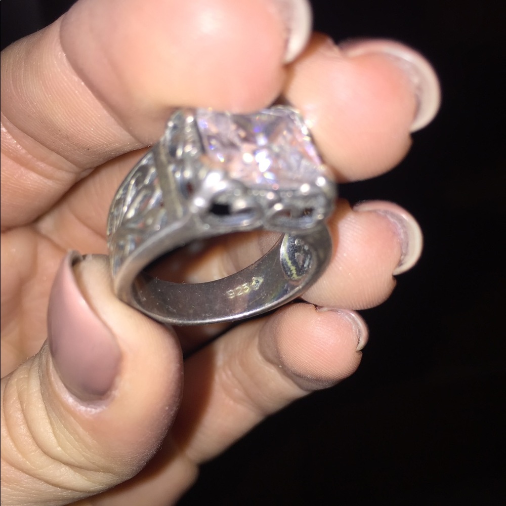 Retired Silpada silver cubic zirconia ring - Picture 2 of 4